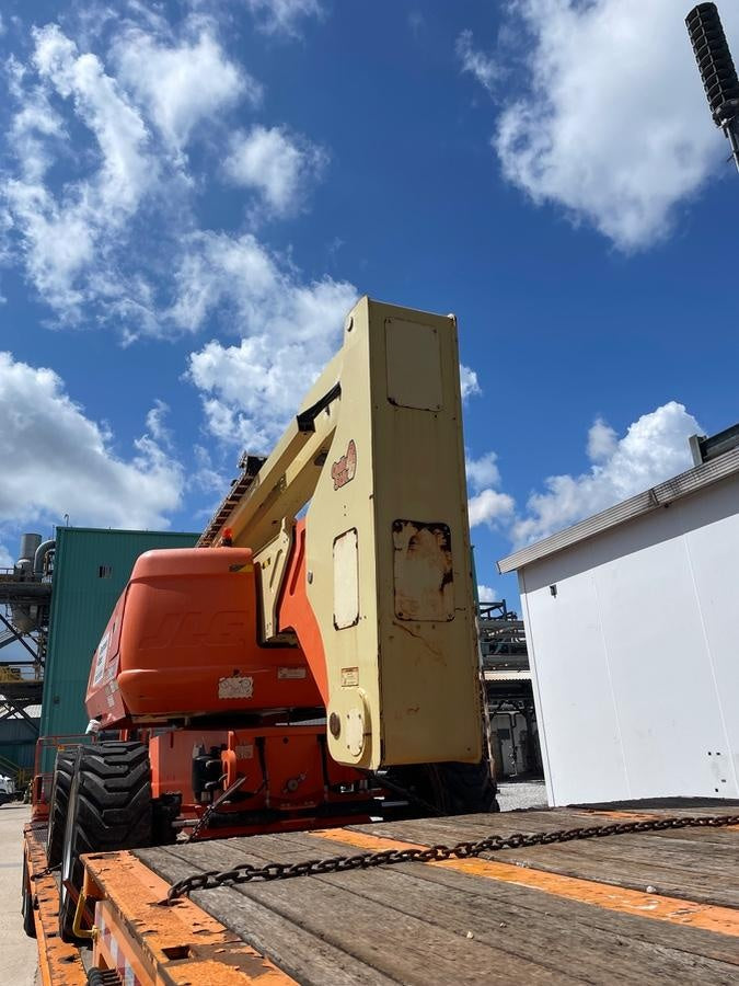 2020 JLG 800AJ