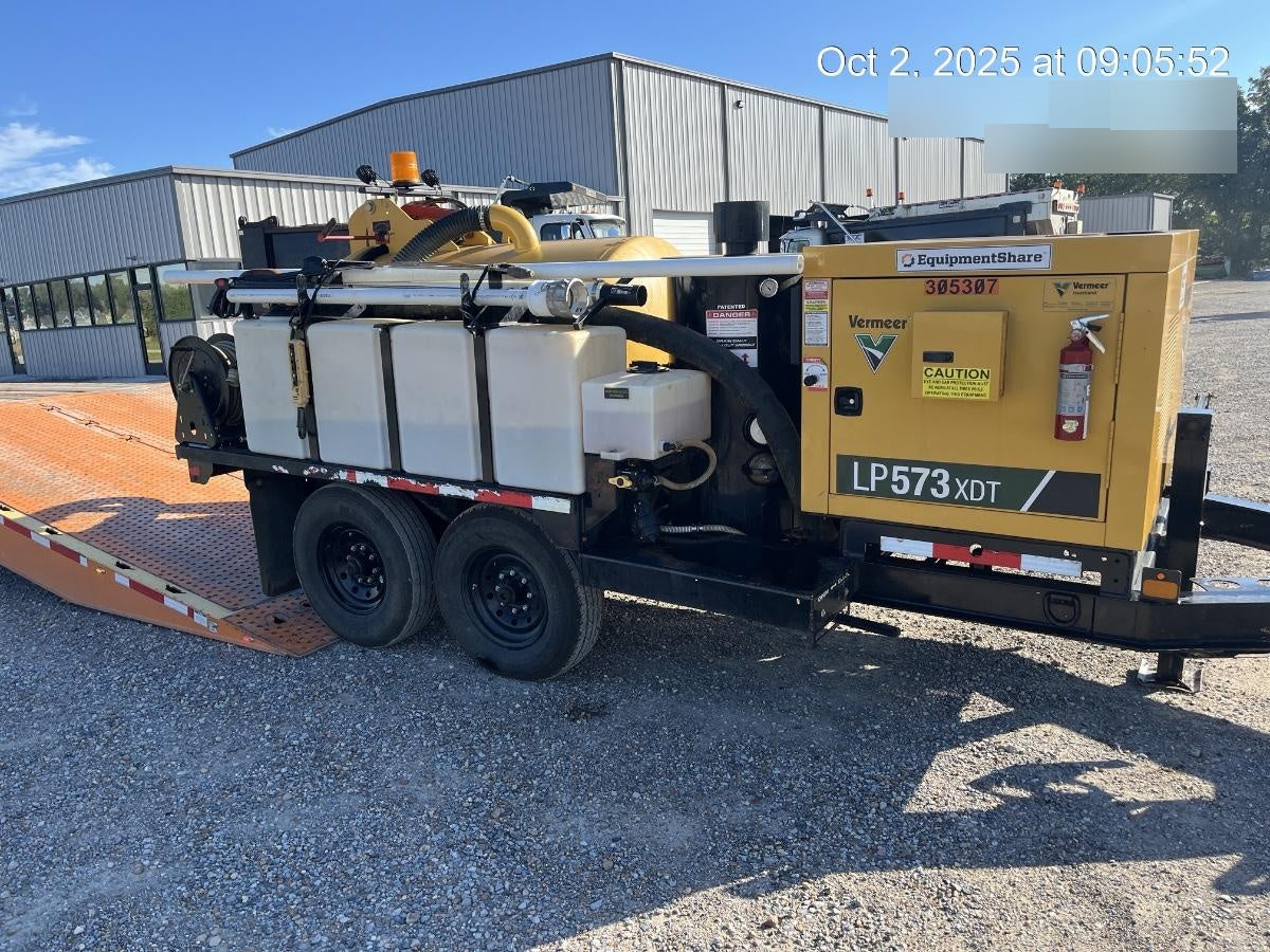 2023 Vac-Tron LP573XDT T4 Koehler Diesel Engine, 500 Gallon Debris Tank, x2 100 Gallon Water Tanks