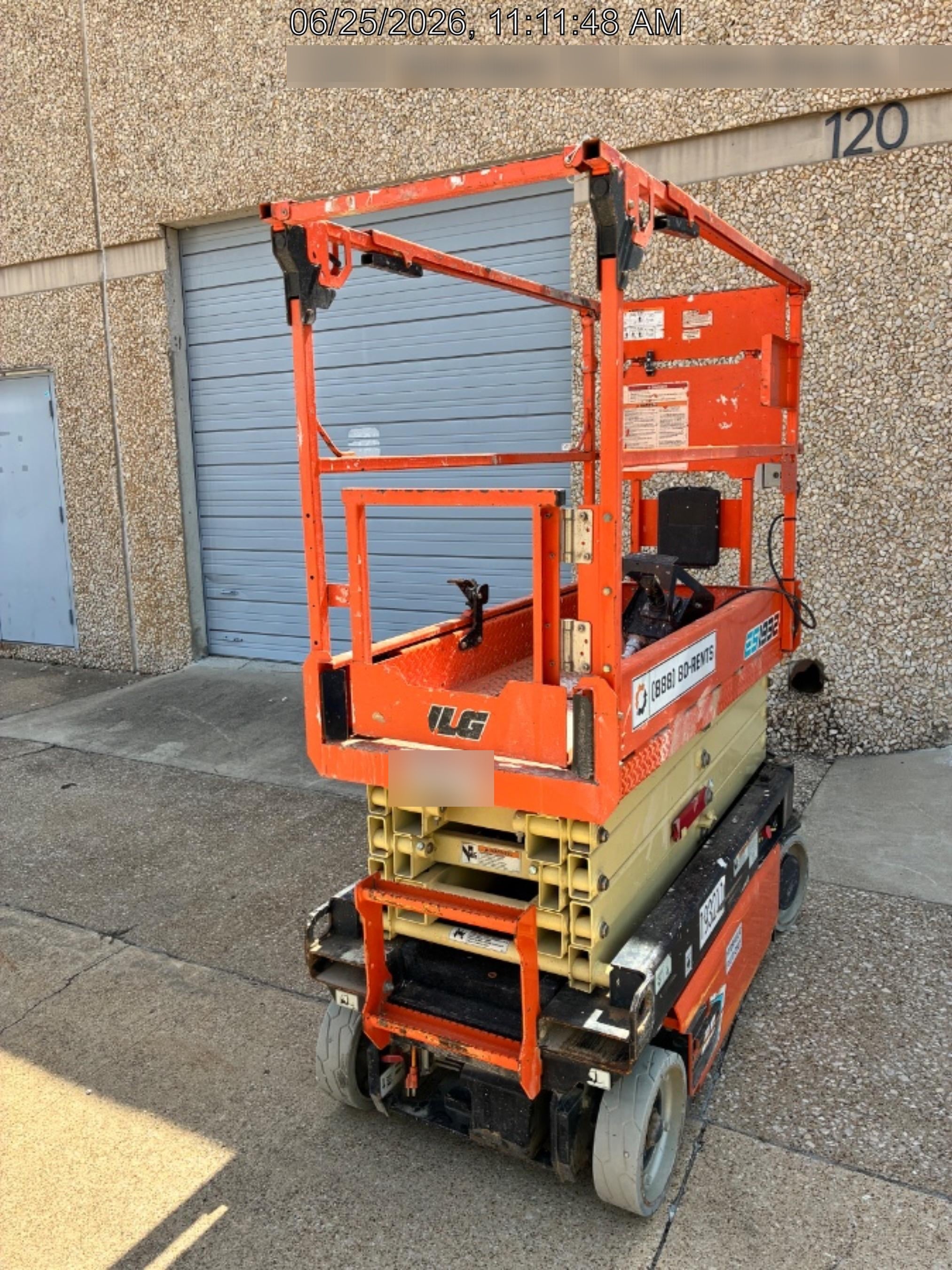 2021 JLG ES1932