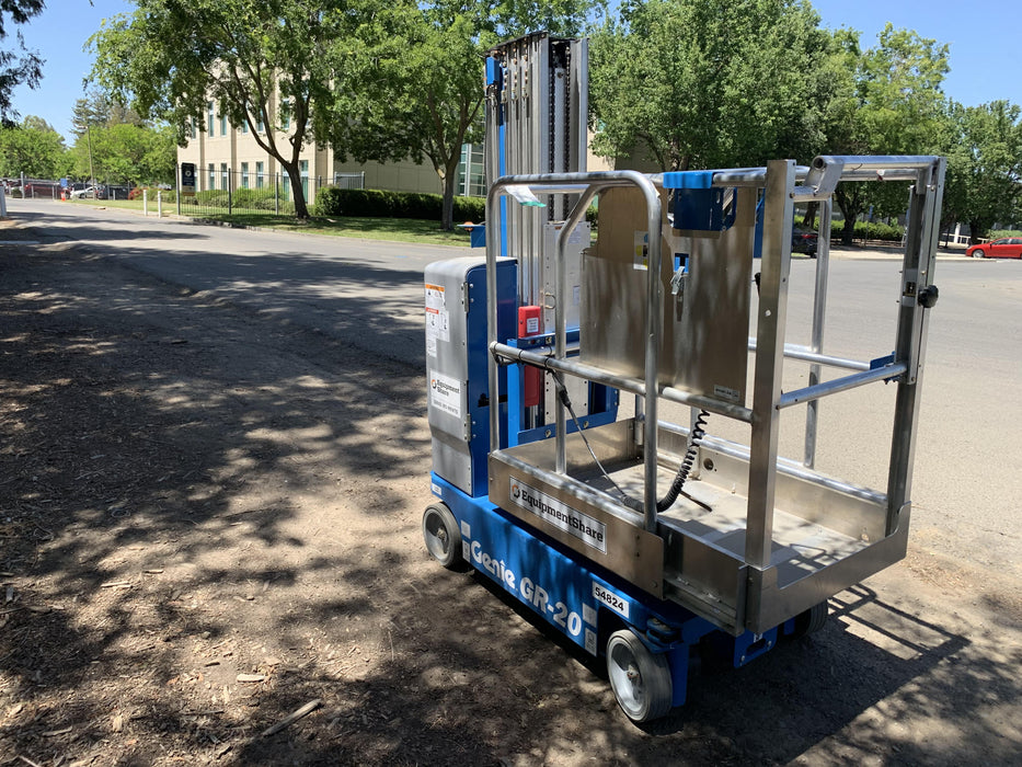2019 GENIE GR-20