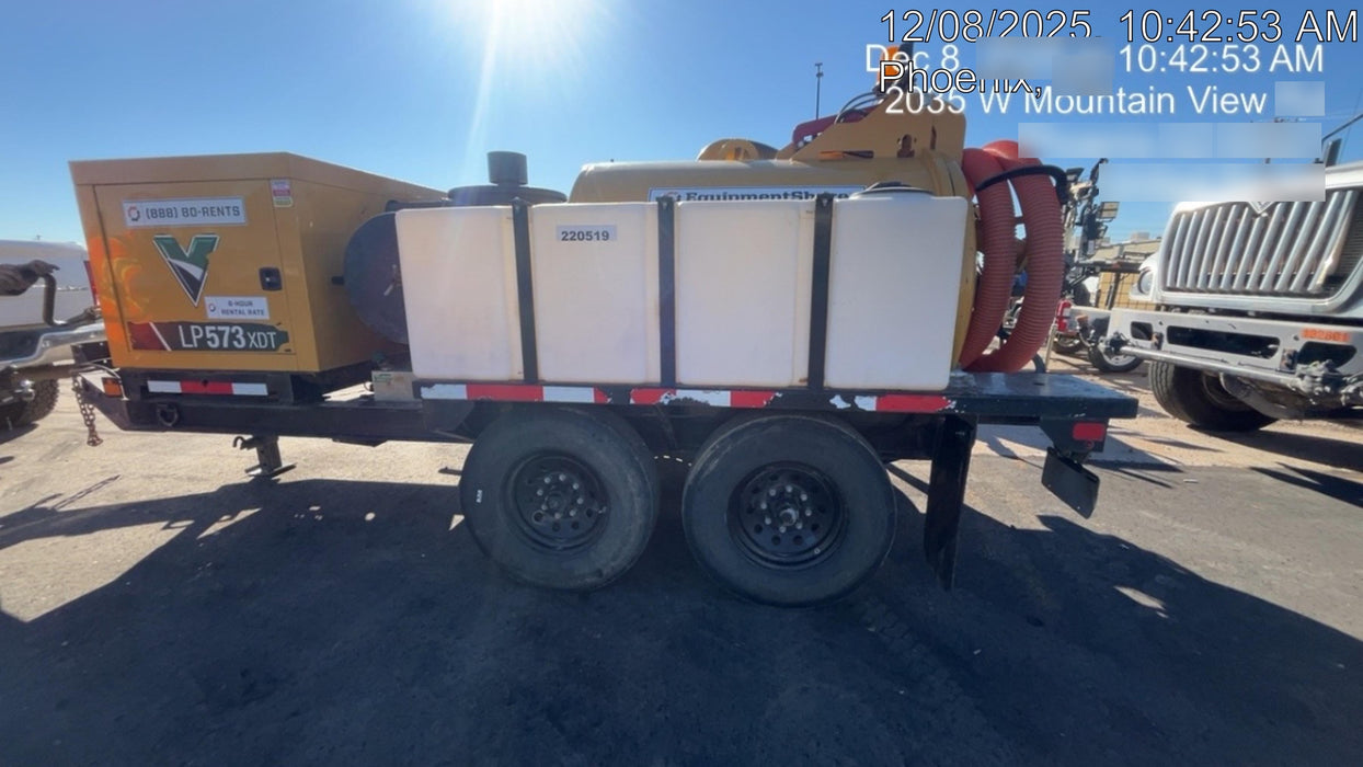 2022 Vac-Tron LP573XDT T4 Koehler Diesel Engine, 500 Gallon Debris Tank, x2 100 Gallon Water Tanks