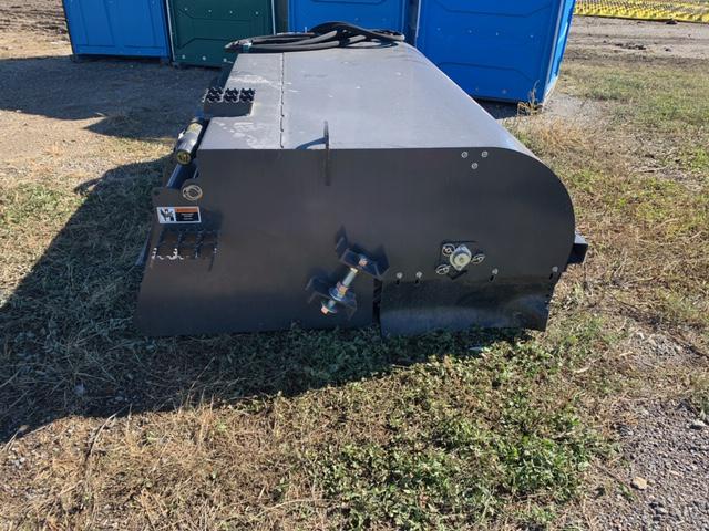 2020 PALADIN Sweepster SB72