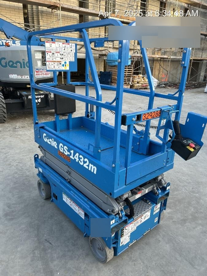 2023 GENIE GS-1432