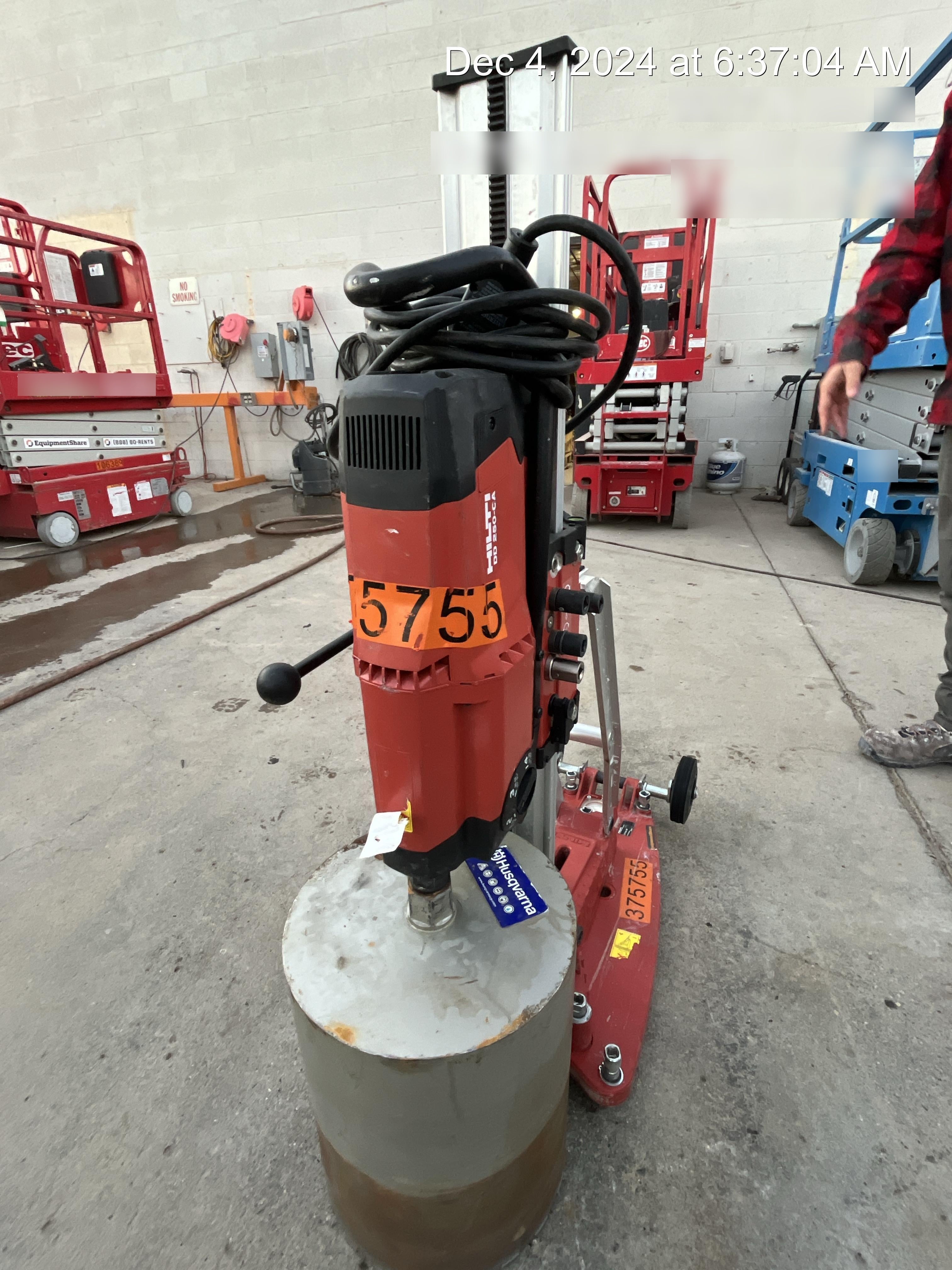 2023 HILTI DD250E