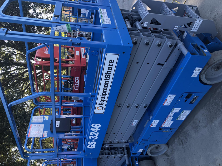 2020 Genie GS-3246 Standard, Folding full height swing gate