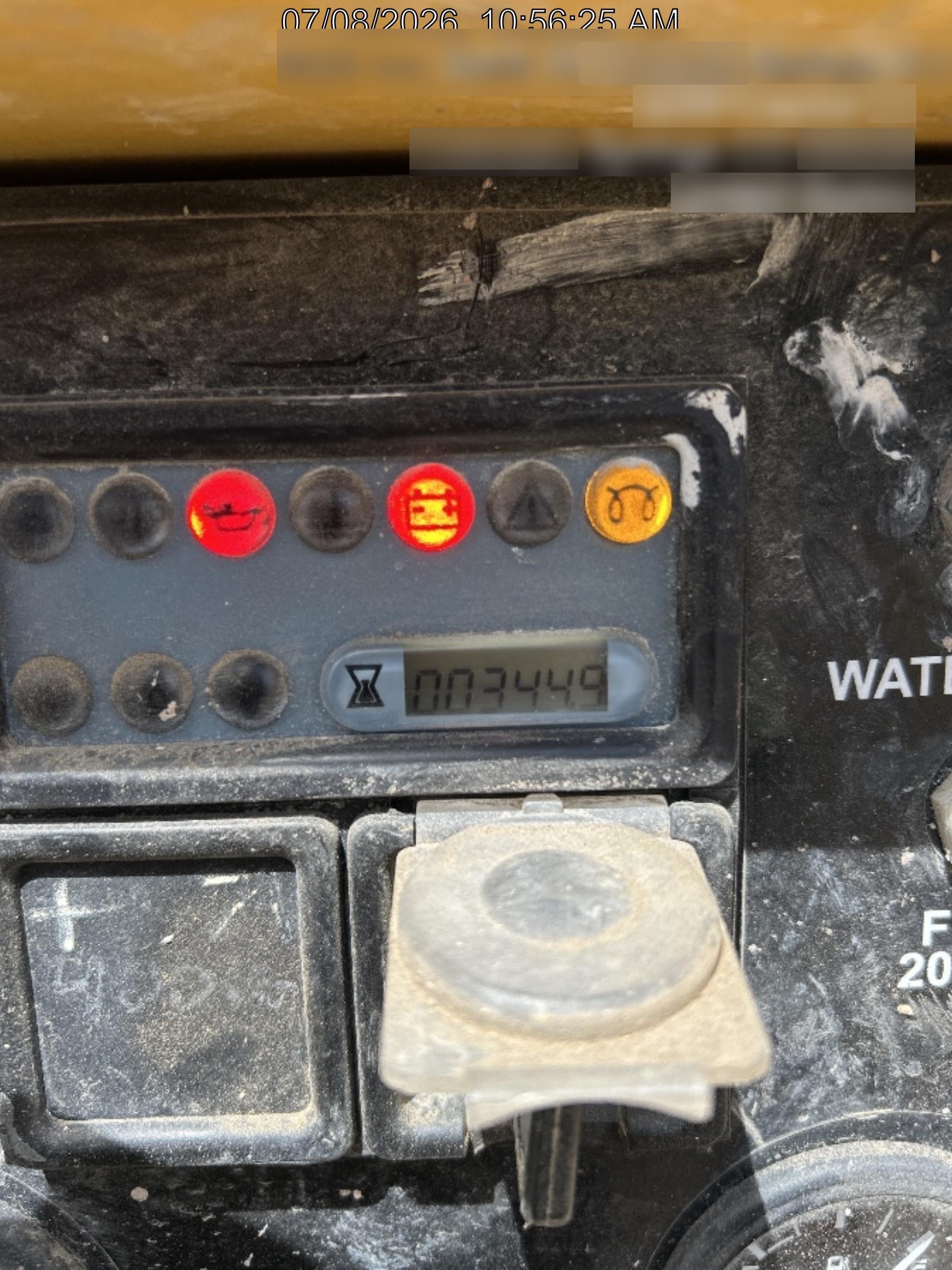 2021 Vac-Tron LP573XDT T4 Koehler Diesel Engine, 500 Gallon Debris Tank, x2 100 Gallon Water Tanks