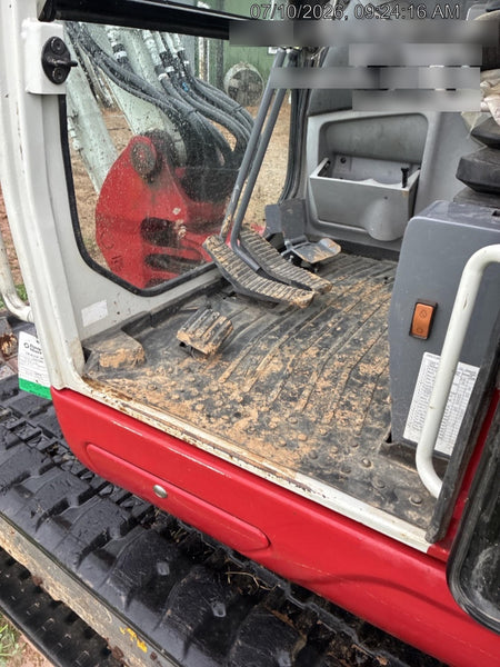 2023 TAKEUCHI TB250-2CR
