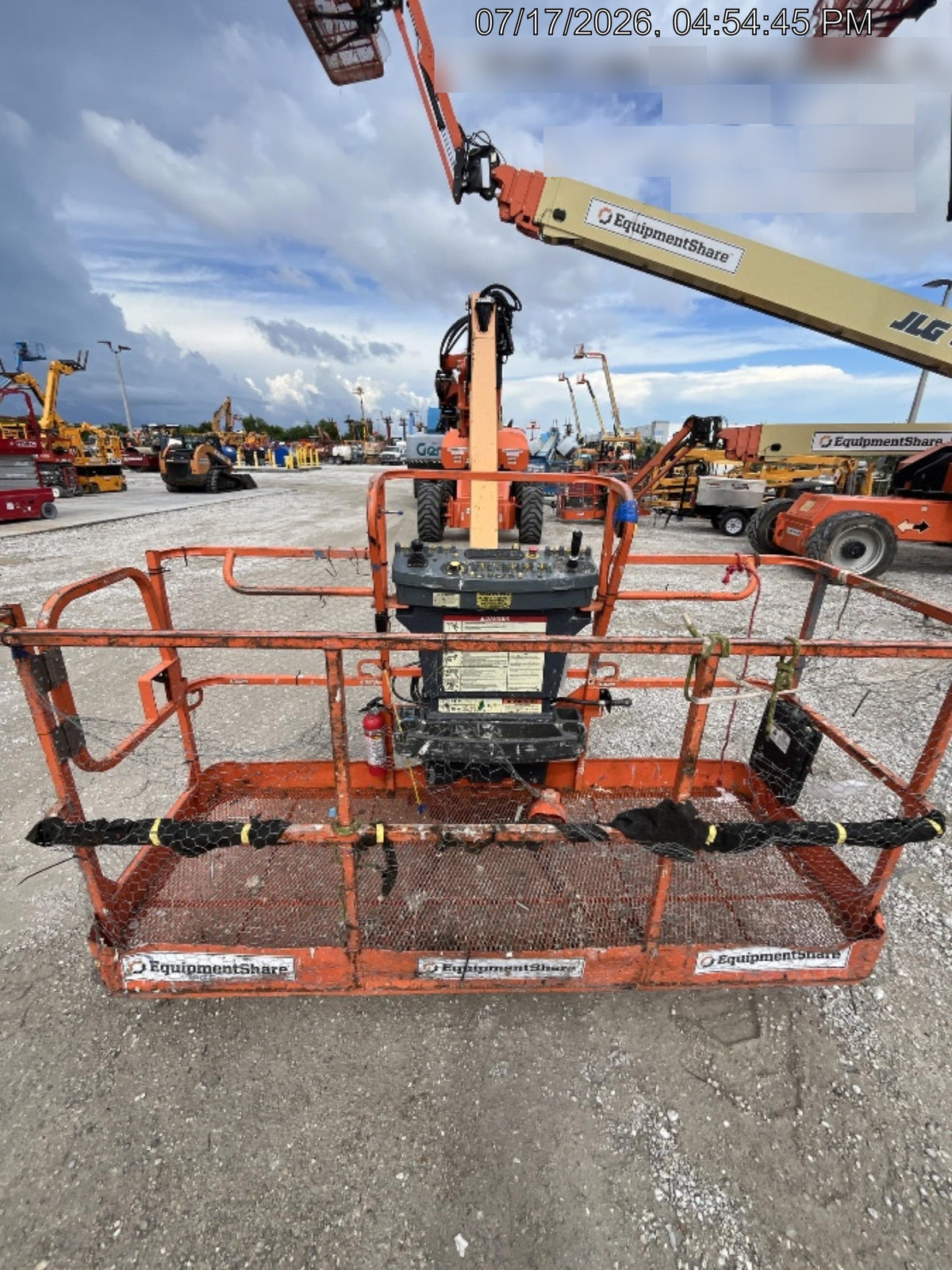 2022 JLG 1350SJP