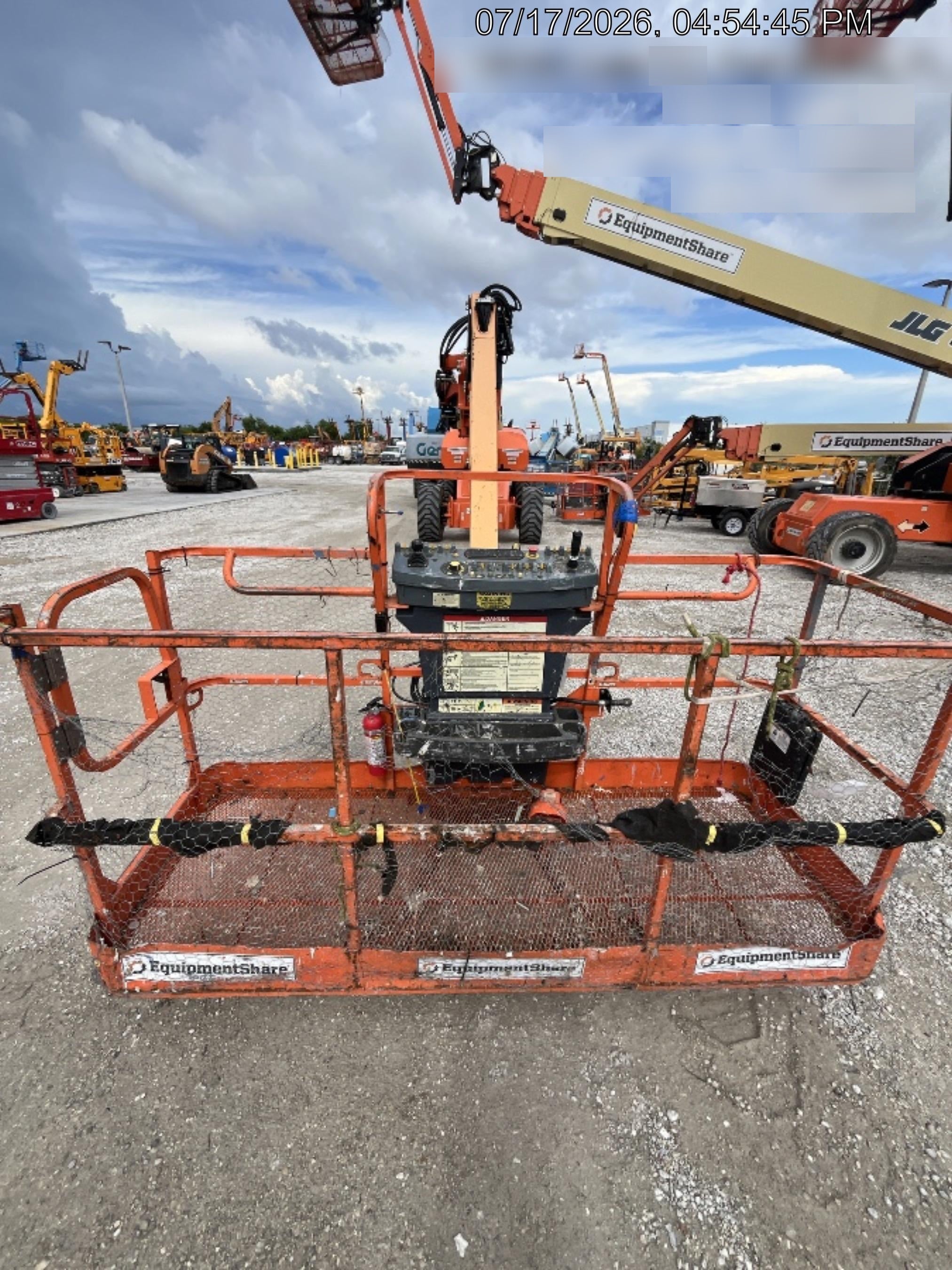 2022 JLG 1350SJP