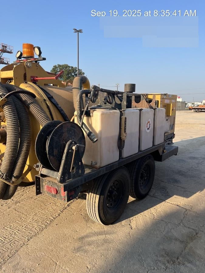 2023 VAC-TRON LP573XDT