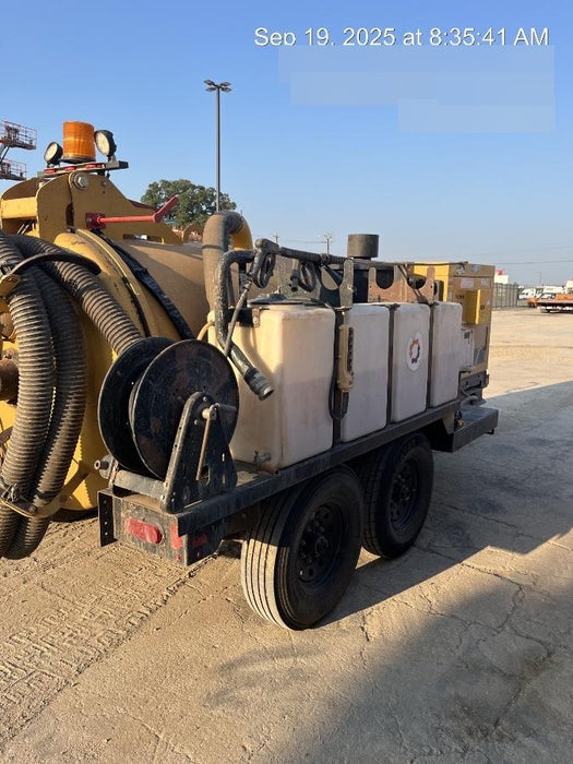 2023 VAC-TRON LP573XDT