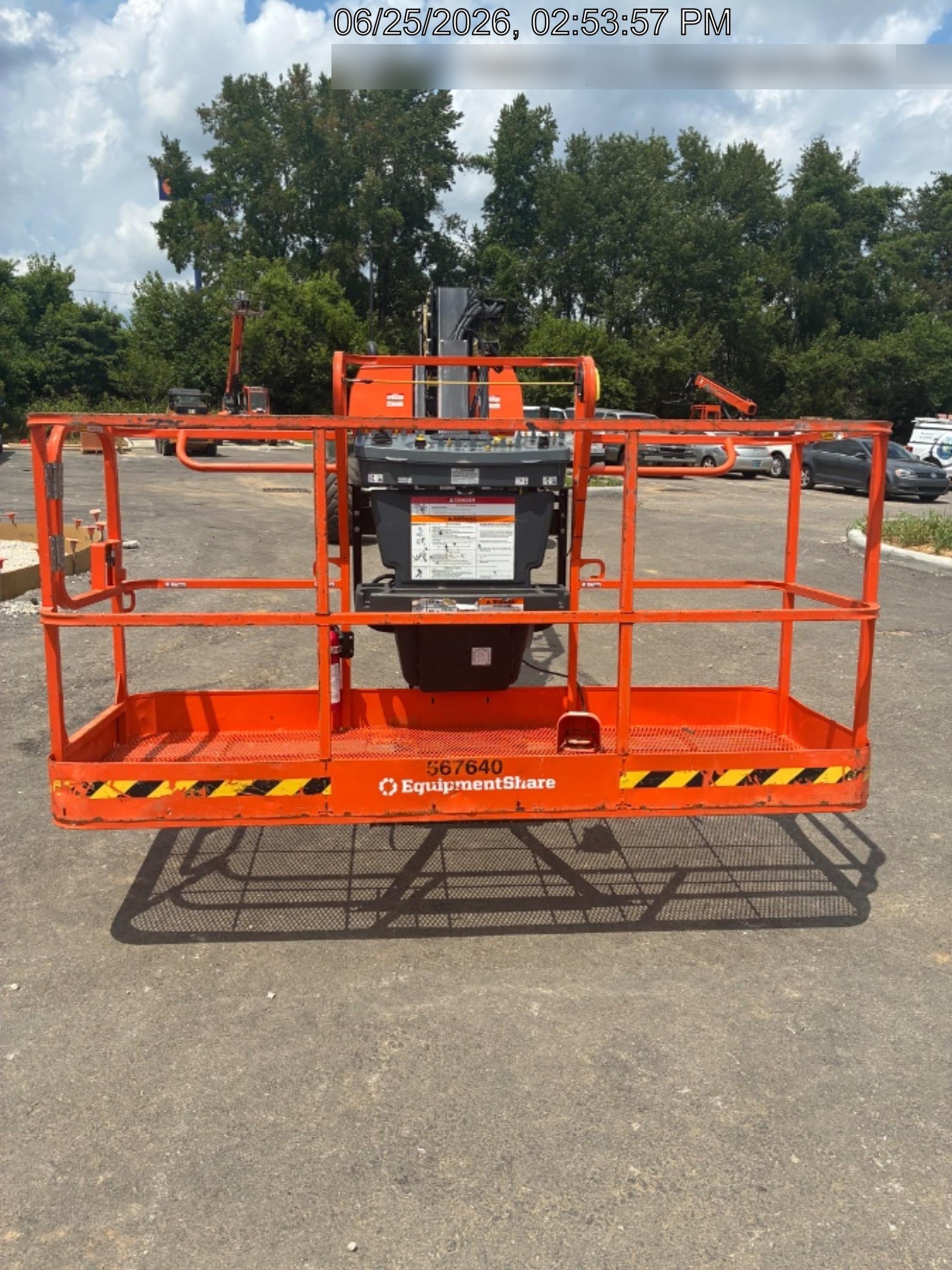 2025 JLG 860SJ