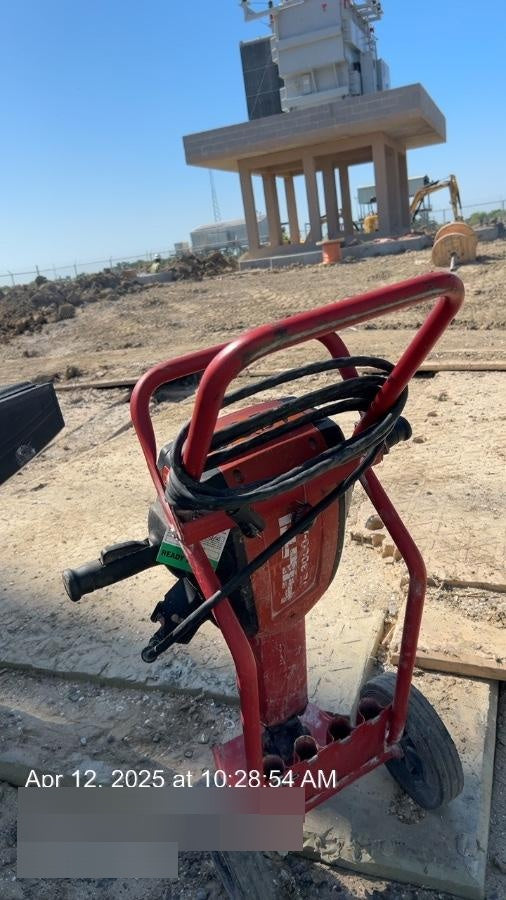 2021 HILTI TE 3000-AVR