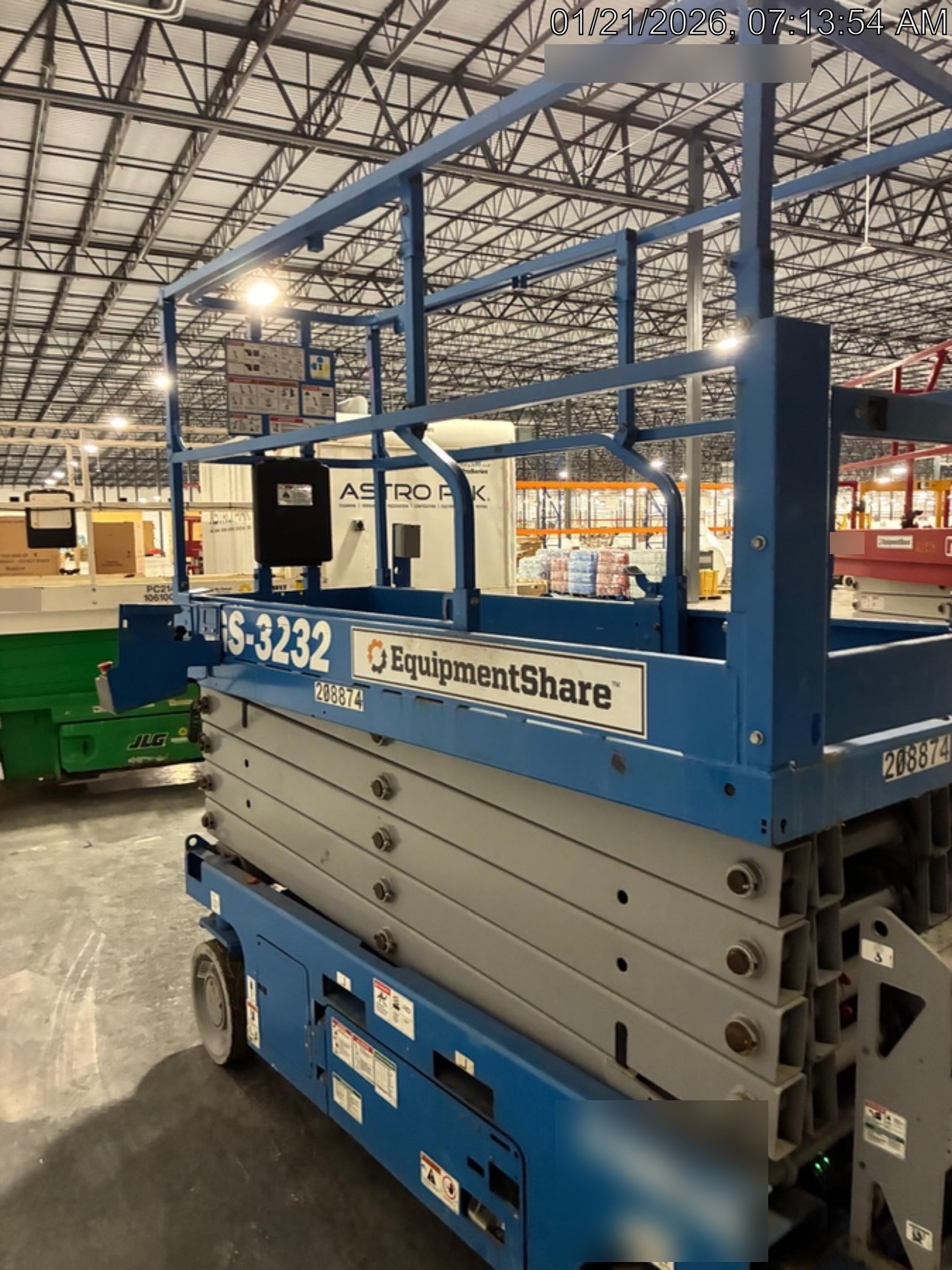 2022 GENIE GS-3232