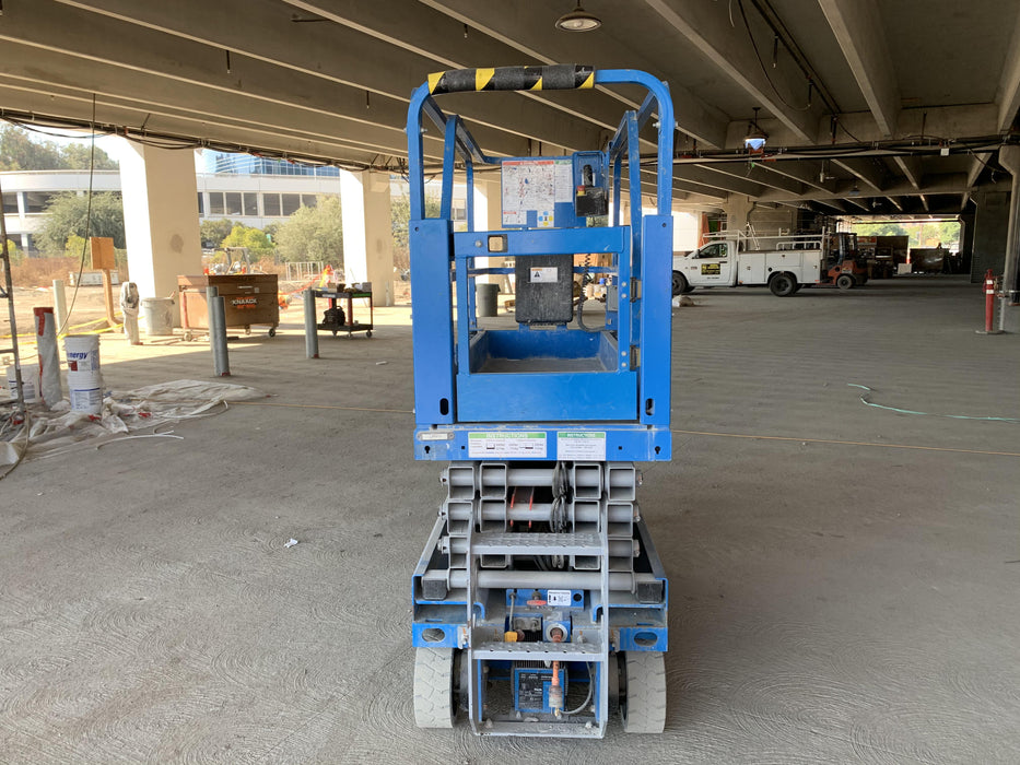 2019 Genie GS-1930 Half Height Swing Gate, 800W Inverter