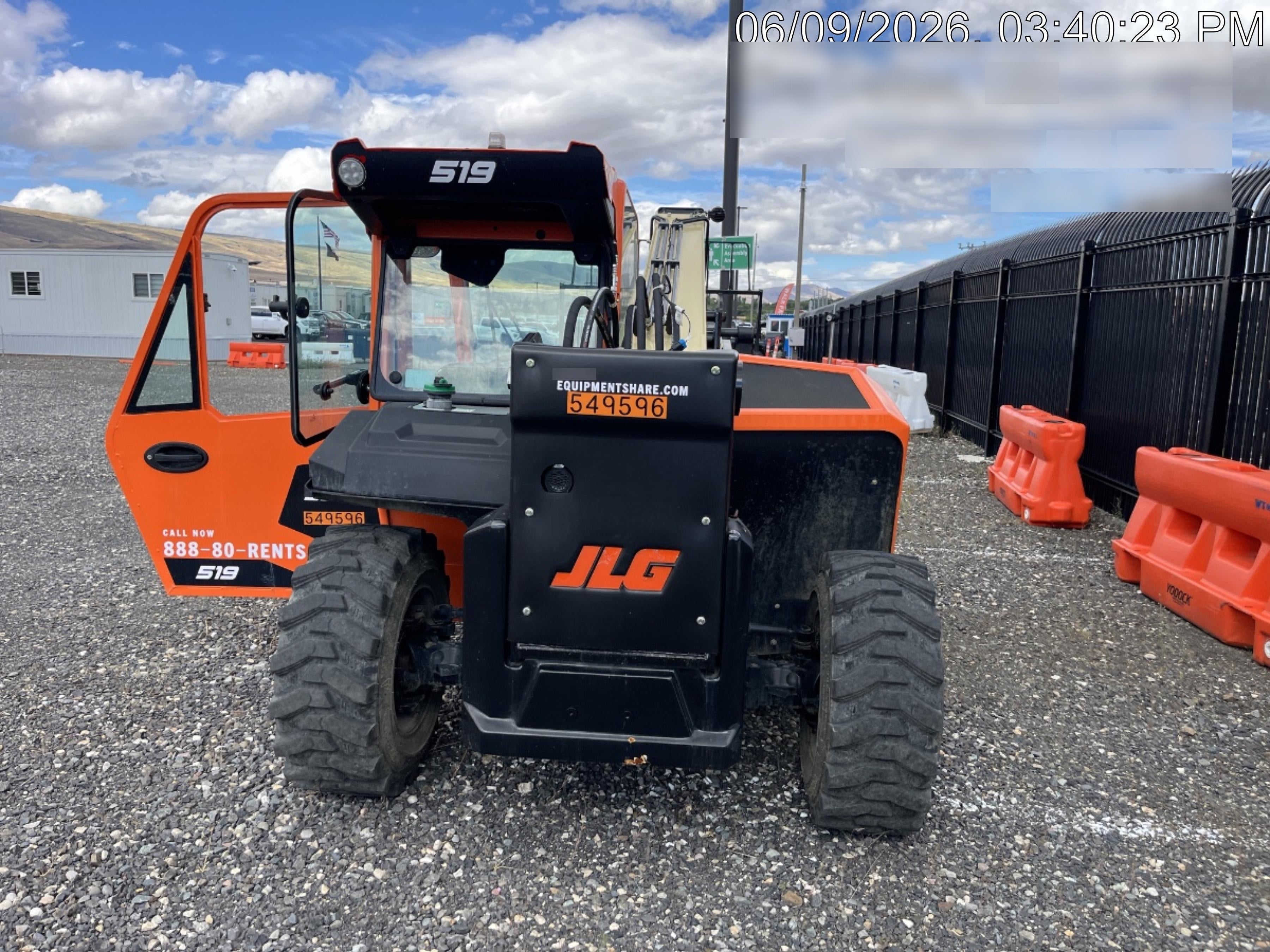 2025 JLG 519