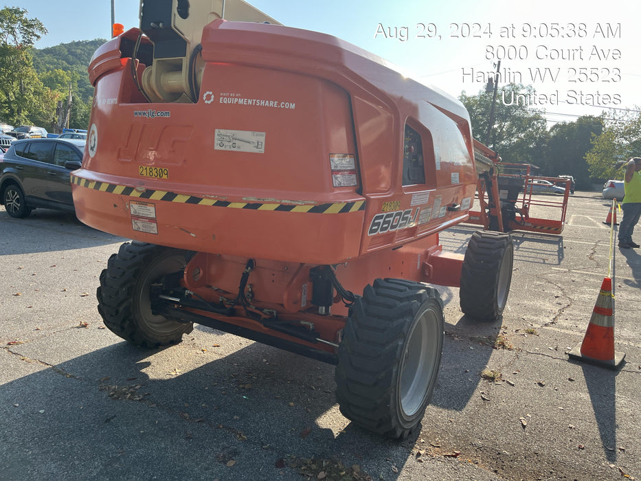 2022 JLG 660SJ