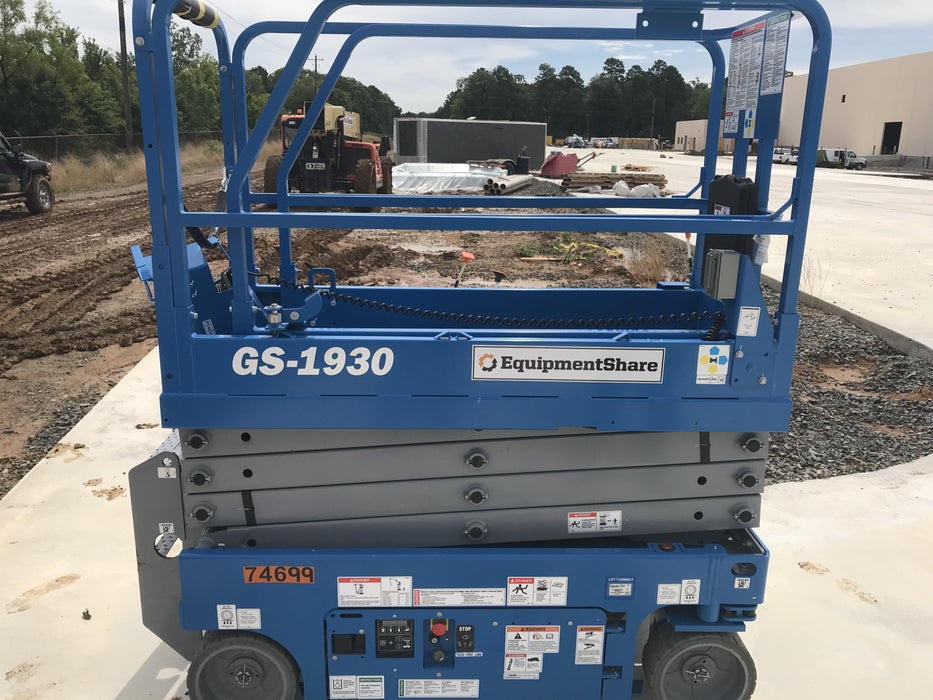 2020 Genie GS-1930 Fixed rails with chain entry gate - Pre A92.20