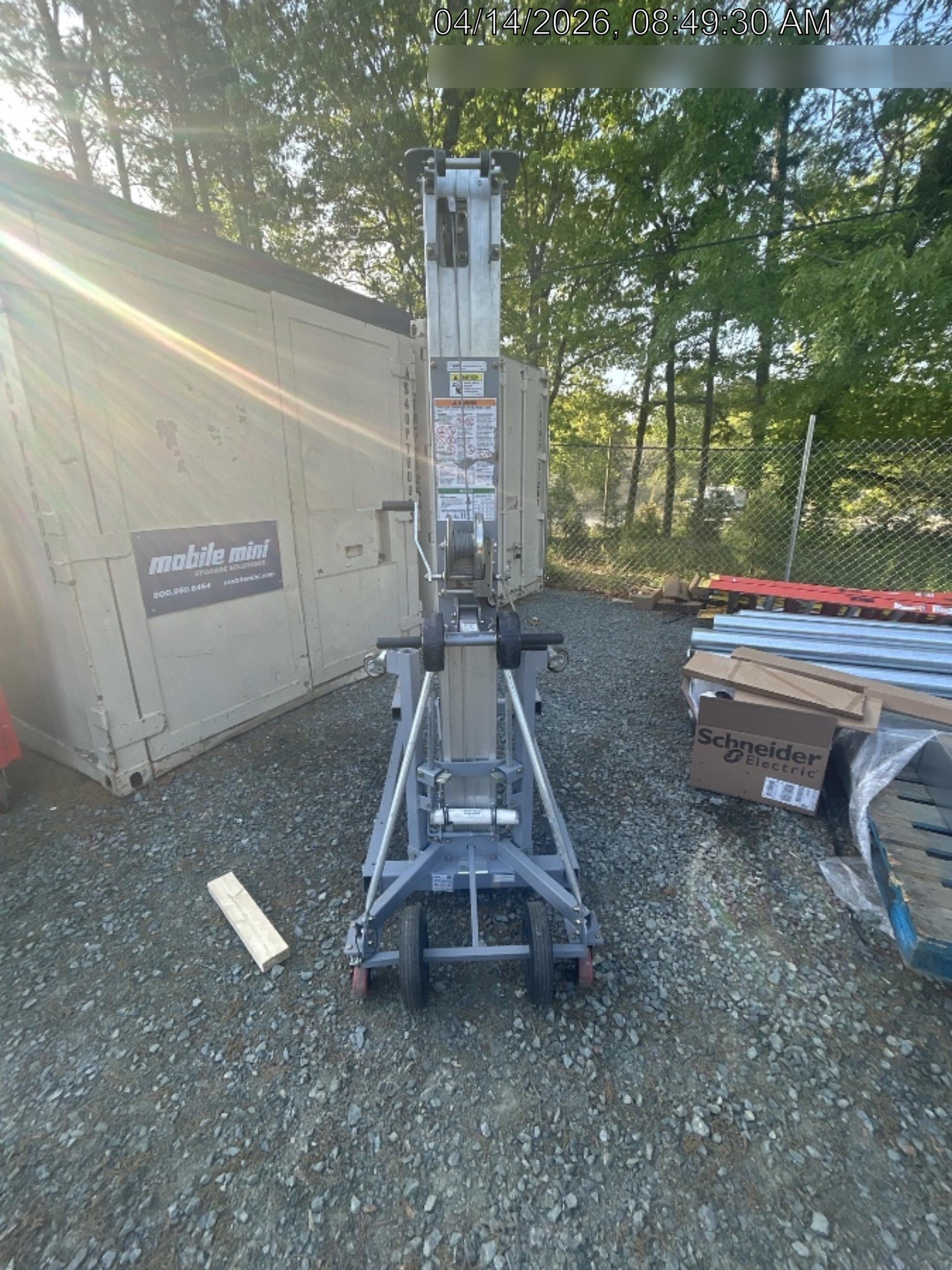 2023 GENIE SLC-24