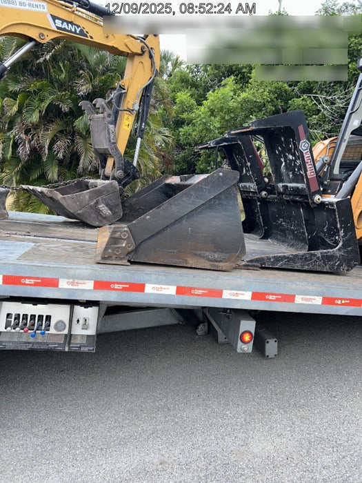 2025 TAKEUCHI 80" Smooth Bucket - Takeuchi