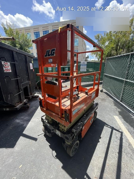 2022 JLG ES1330L