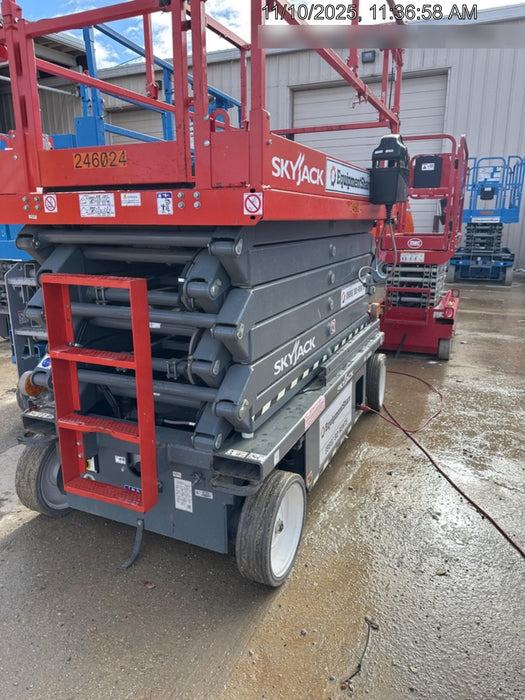 2022 SKYJACK SJ4740
