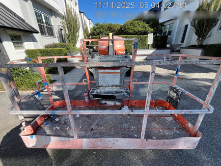 2021 JLG 400S