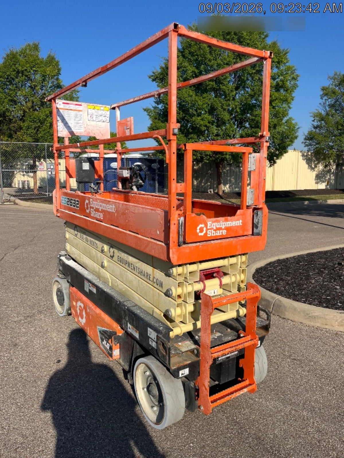2022 JLG ES2632