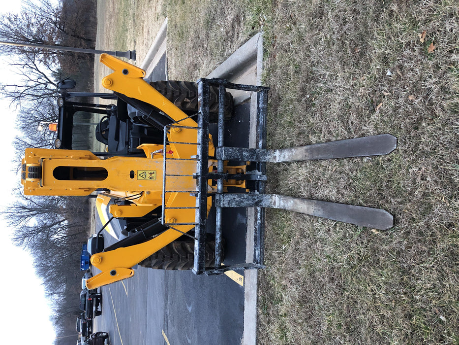 2019 JCB 510-56 74 HP, Beacon, Worklights, Aux Hydraulics, Solid Tires, 60" Carriage/Forks