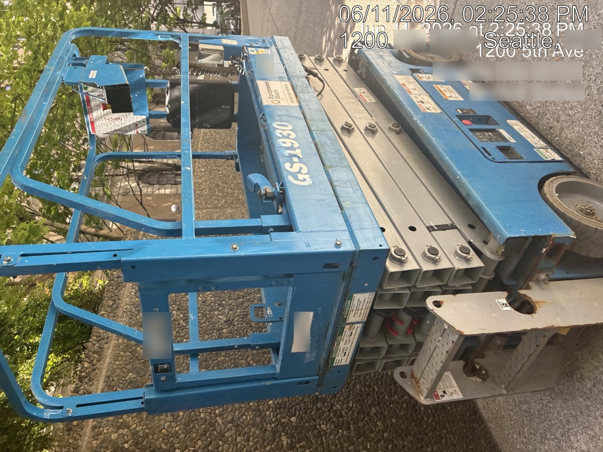 2019 Genie GS-1930 Half Height Swing Gate, 800W Inverter