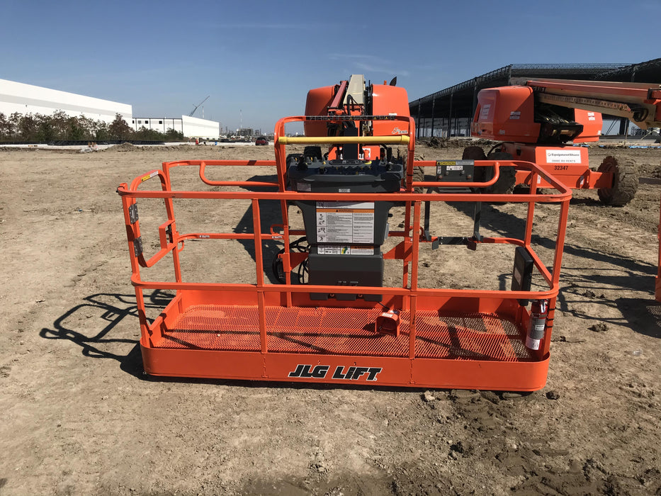 2019 JLG 660SJ