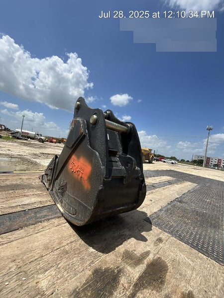 2025 RHINOX 18" Bucket - Rhinox