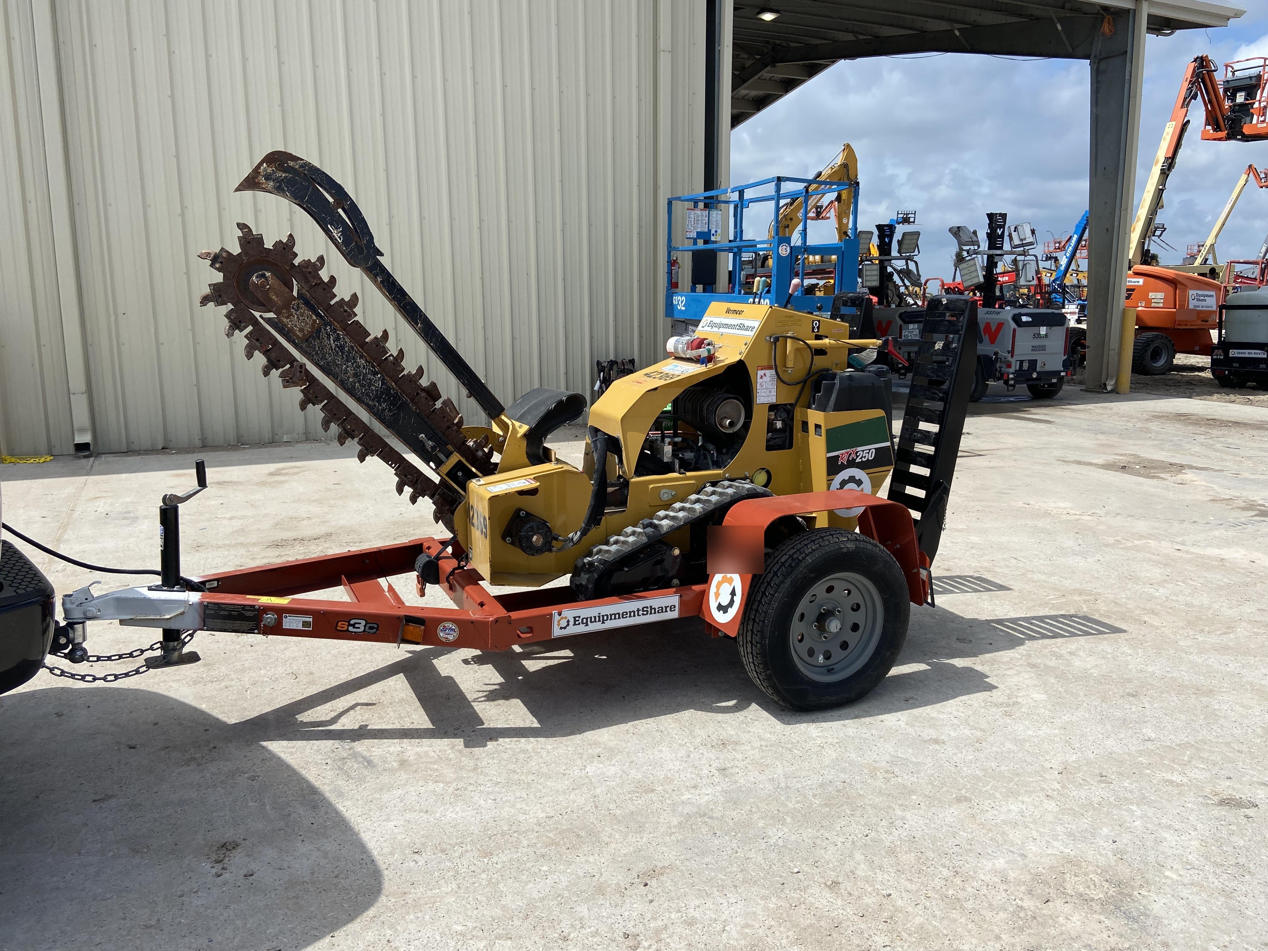 2019 DITCH WITCH S3C