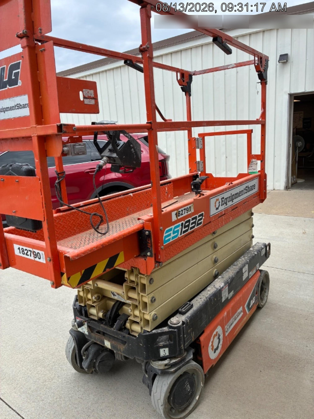 2021 JLG ES1932