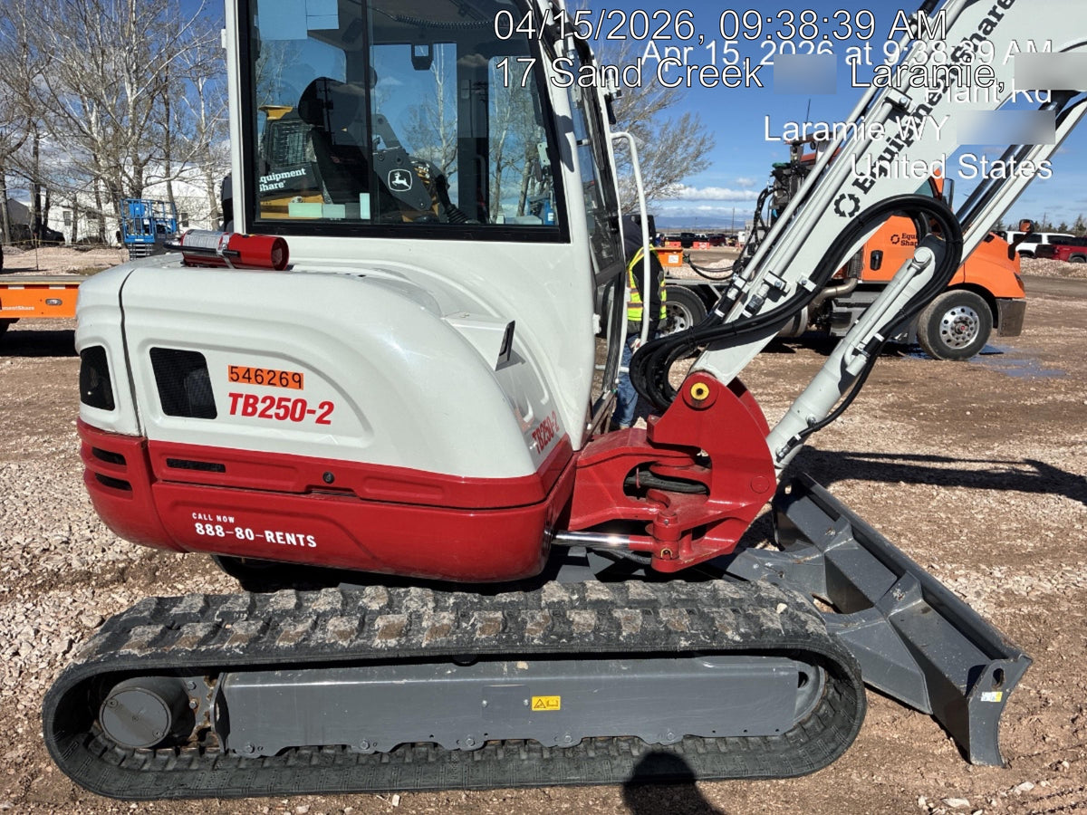 2025 TAKEUCHI TB250-2CR