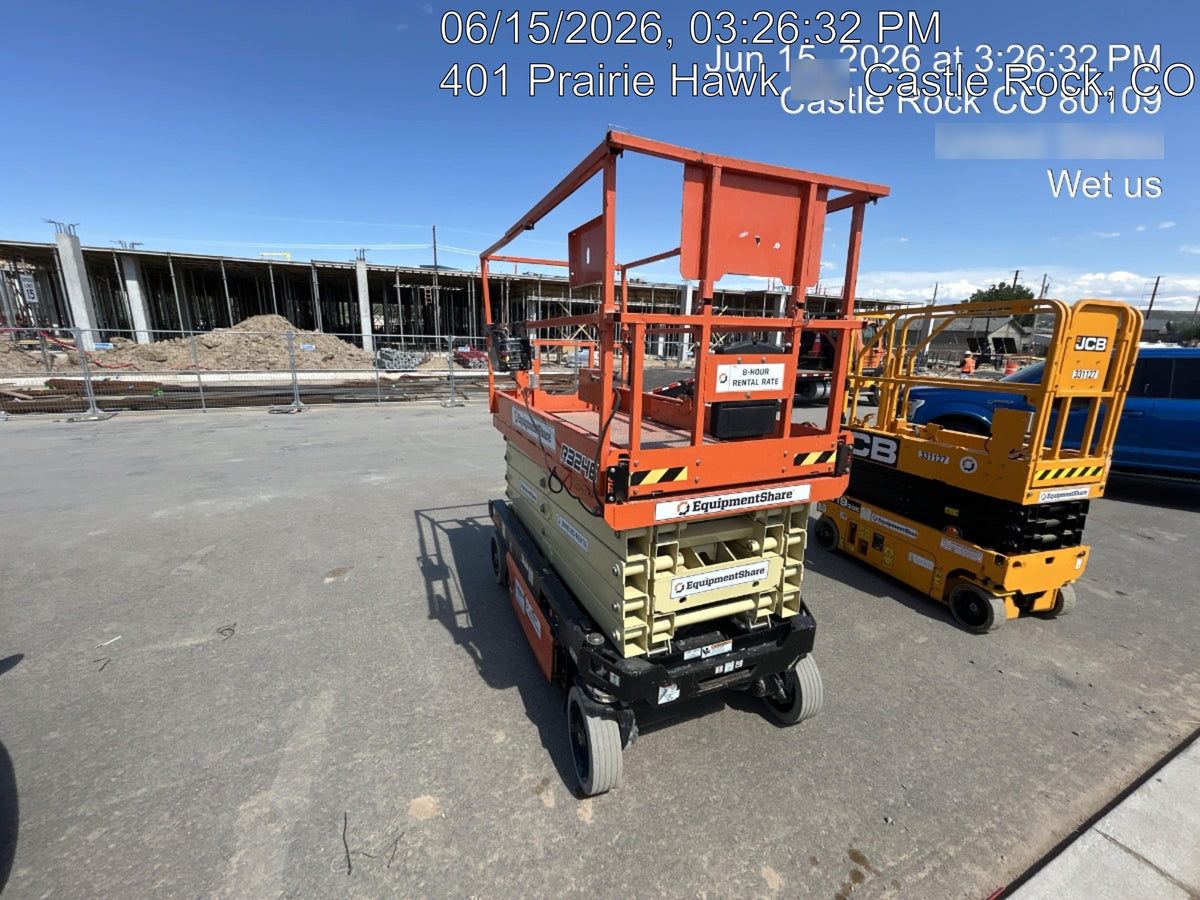 2022 JLG R3246