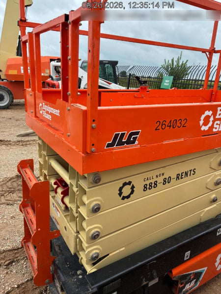 2022 JLG ES3246