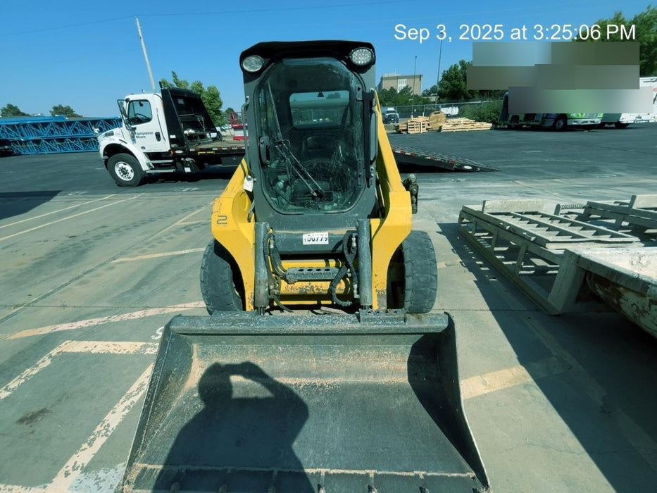 Wacker Neuson SW28 Cab/Heat/Air 14-Pin Attachment Control T3 Bucket Leveling EH Hand-Food Control Block Heater T4F Radio Hydraulic Coupler SSL/CTL 12X16.5 Premium