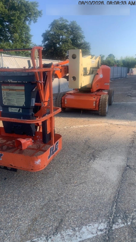 2019 JLG E450AJ