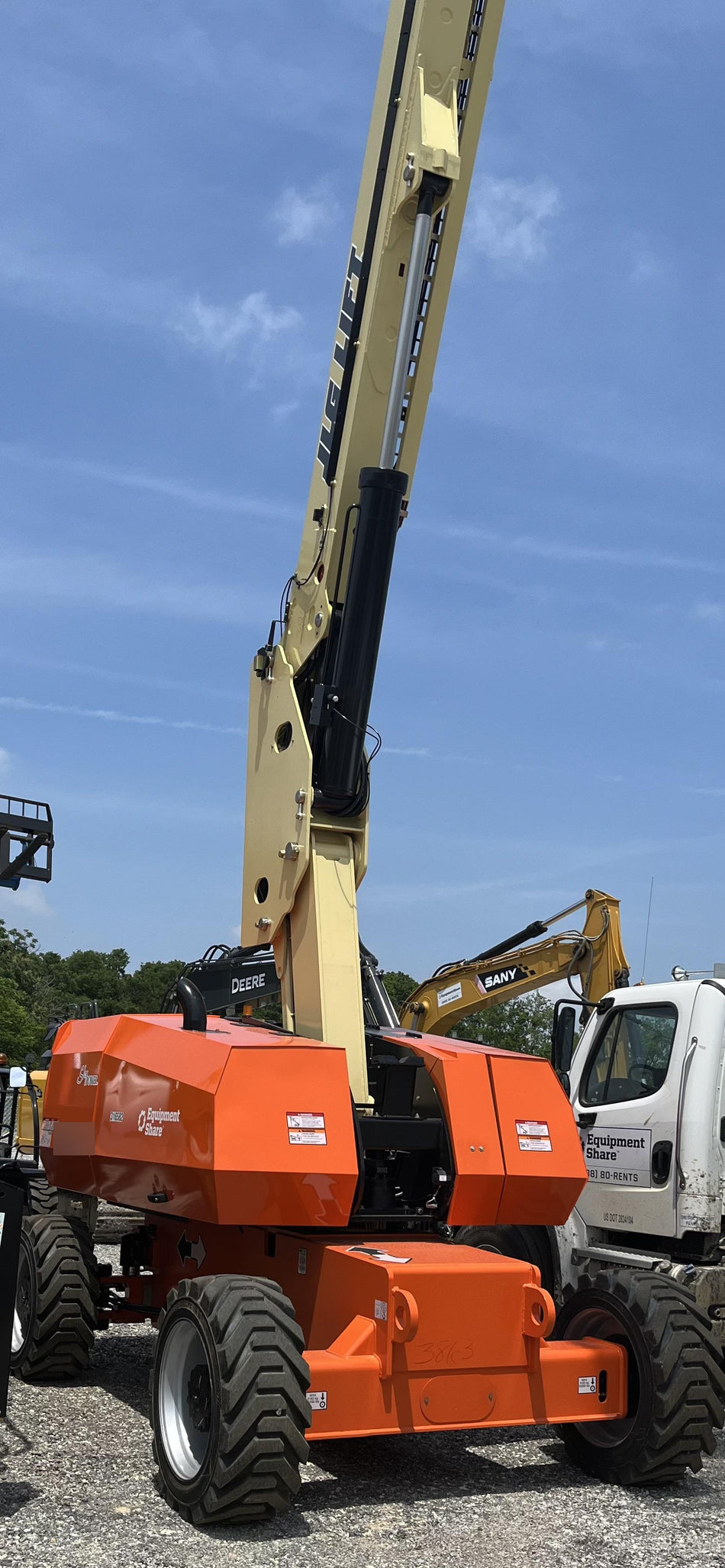 2023 JLG 860SJ