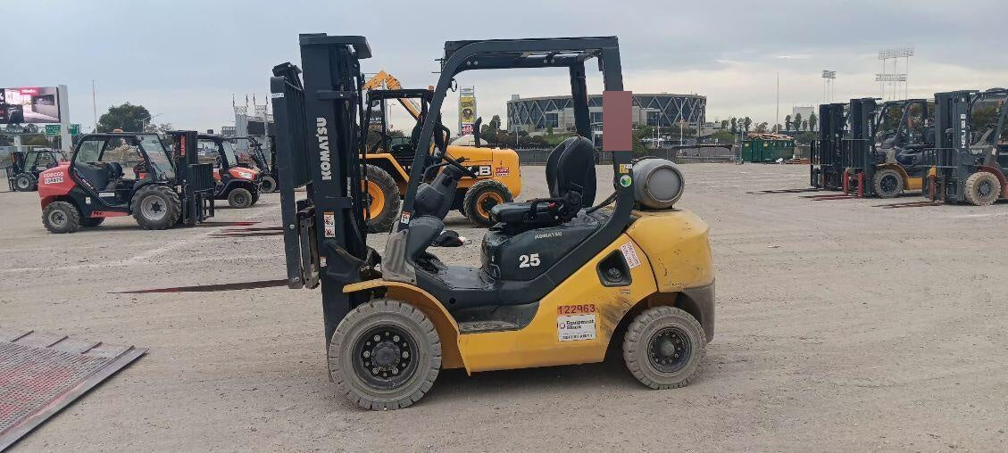 2020 KOMATSU FG25T-16