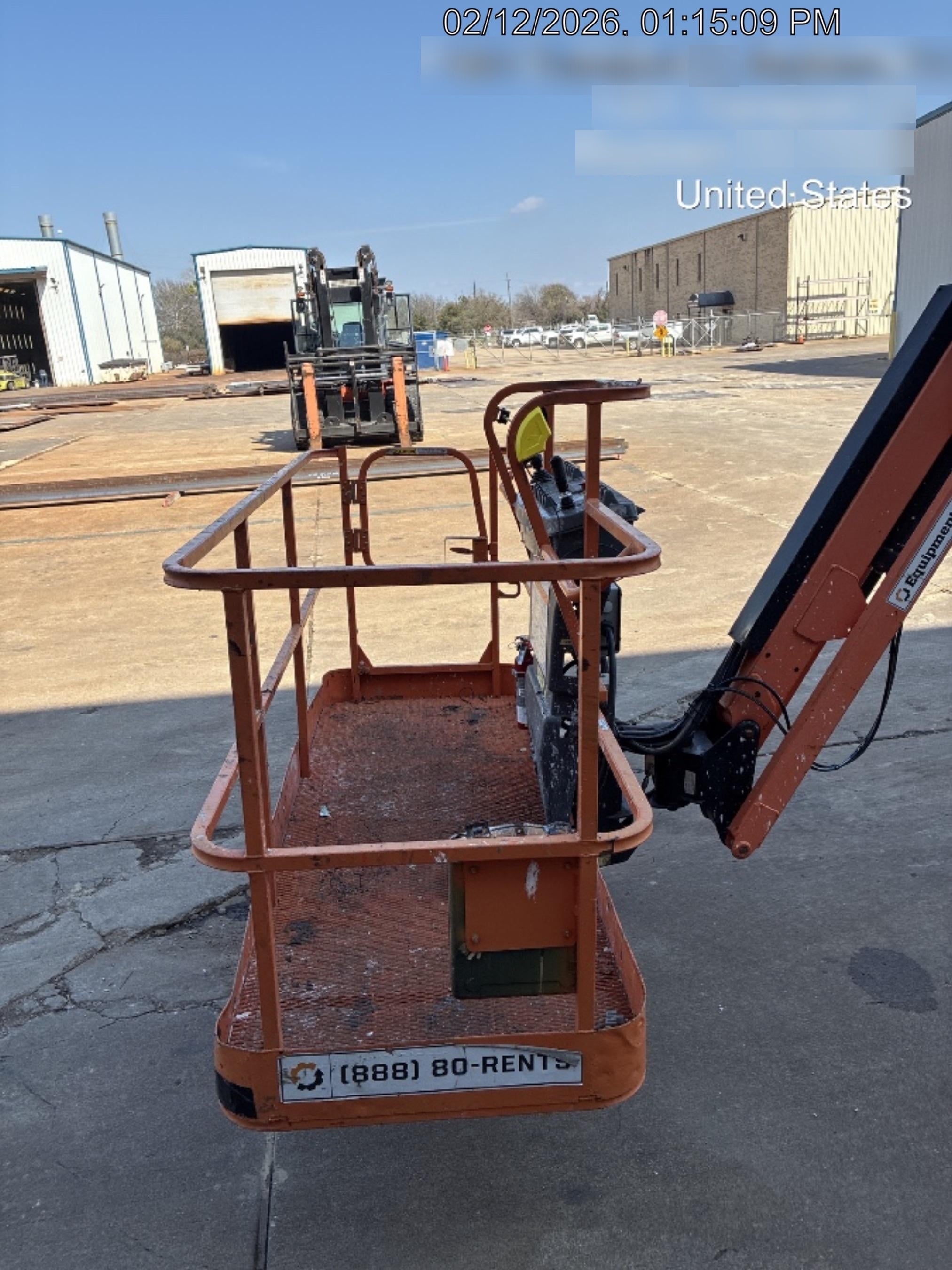 2019 JLG 800AJ