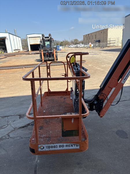 2019 JLG 800AJ