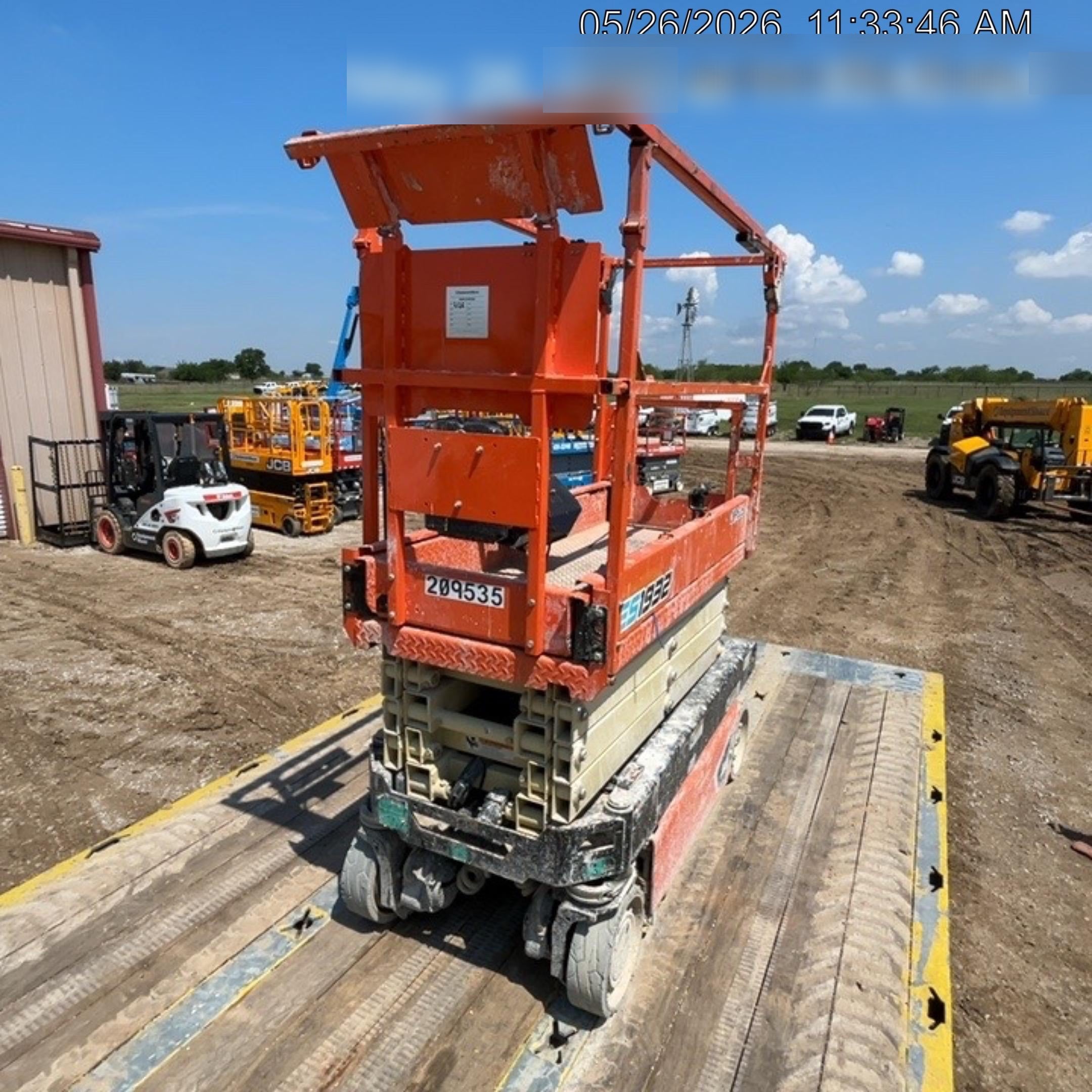 2022 JLG ES1932