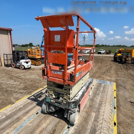 2022 JLG ES1932