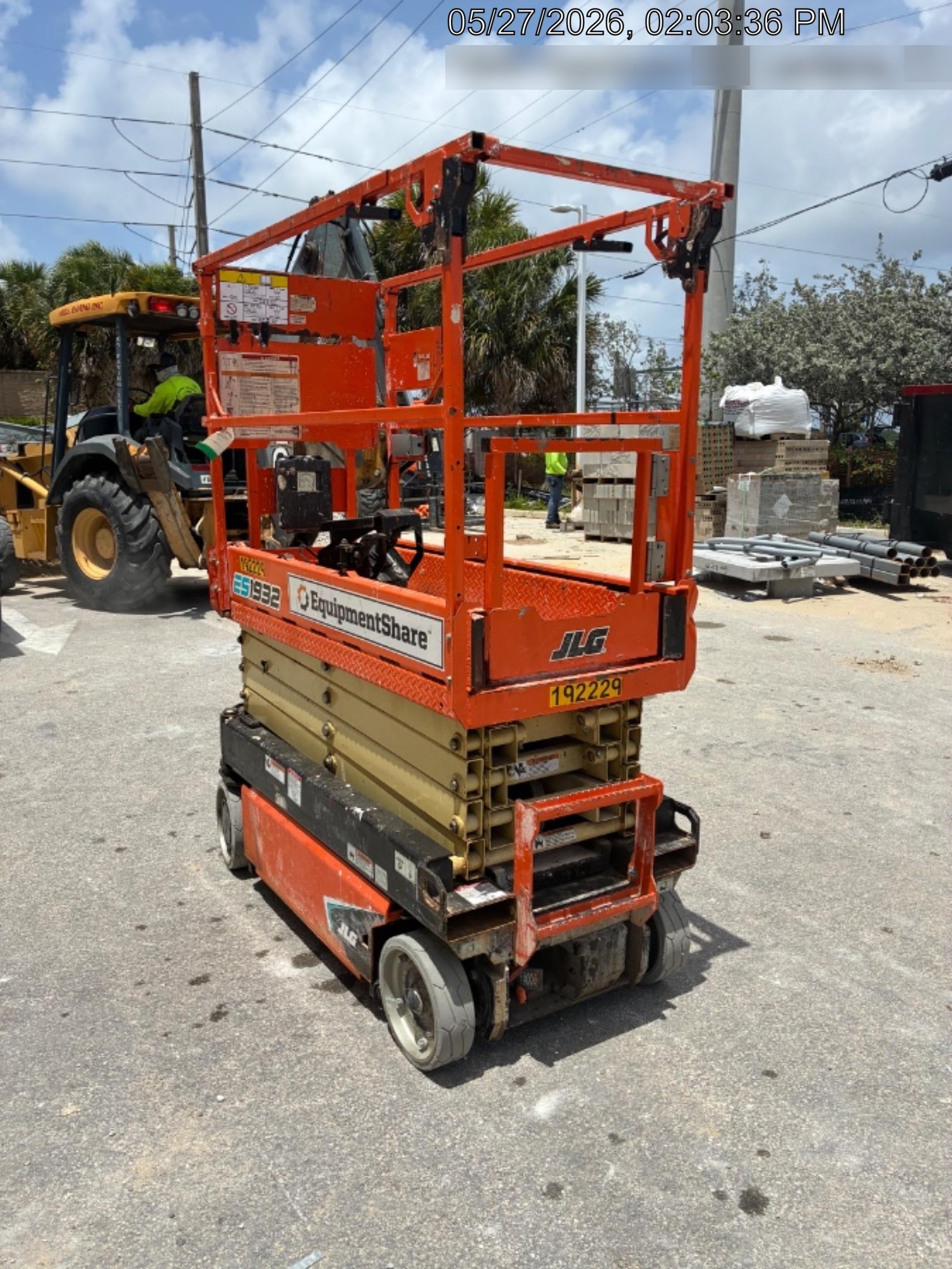 2021 JLG ES1932