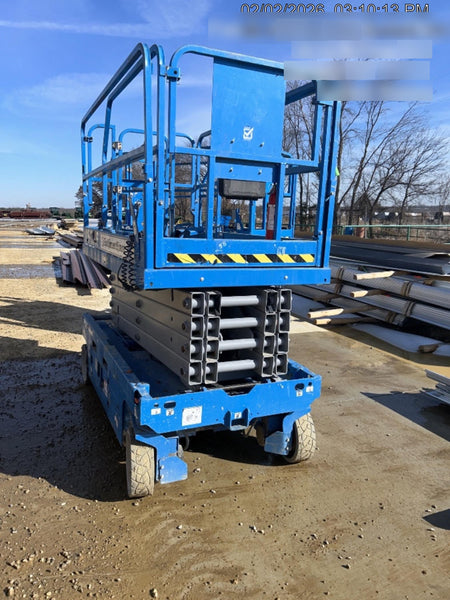 2023 GENIE GS-3246