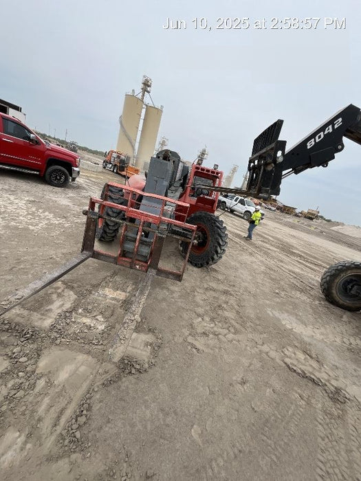 2016 Skyjack SJ843 TH 60" Carriage, Solid Tires