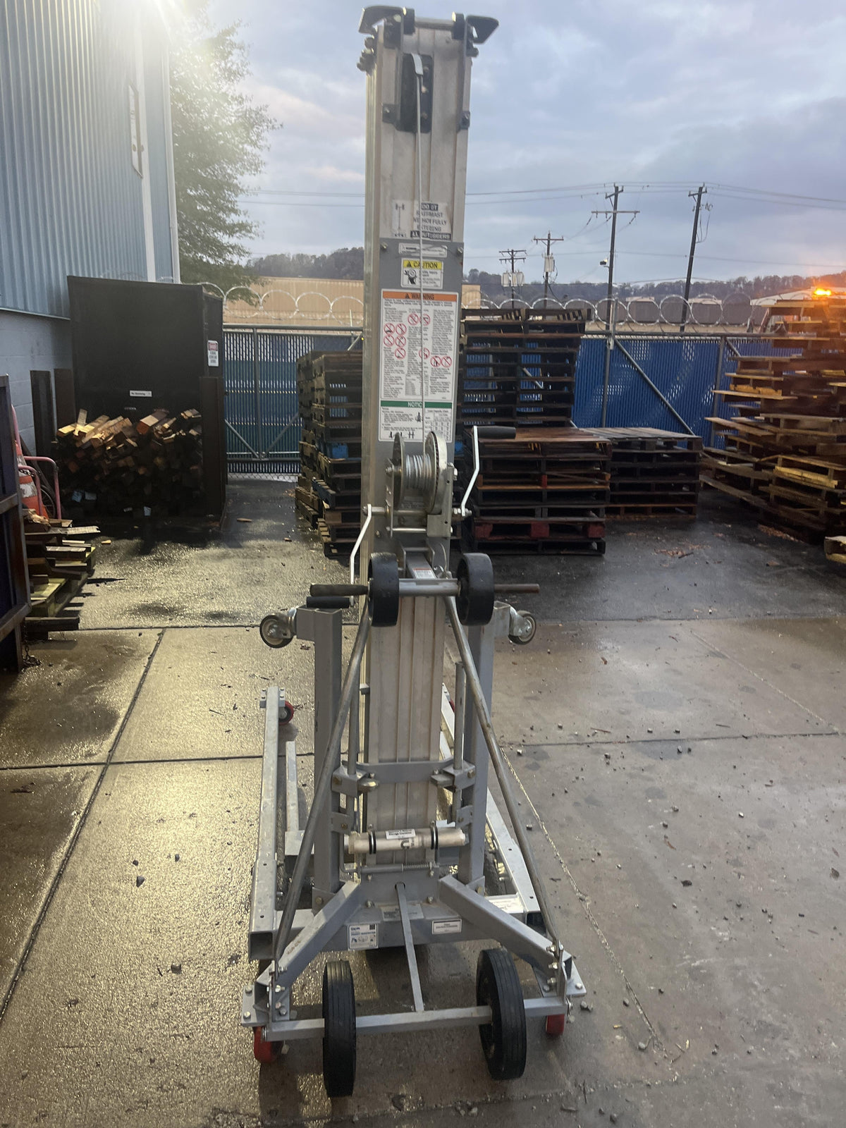 2020 GENIE SLC-24