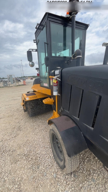 2022 LAYMOR SM450